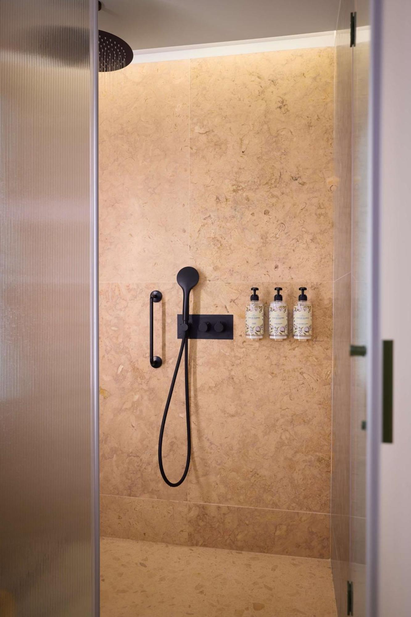 Duo Hotel Lisbon, Curio Collection By Hilton Exterior photo