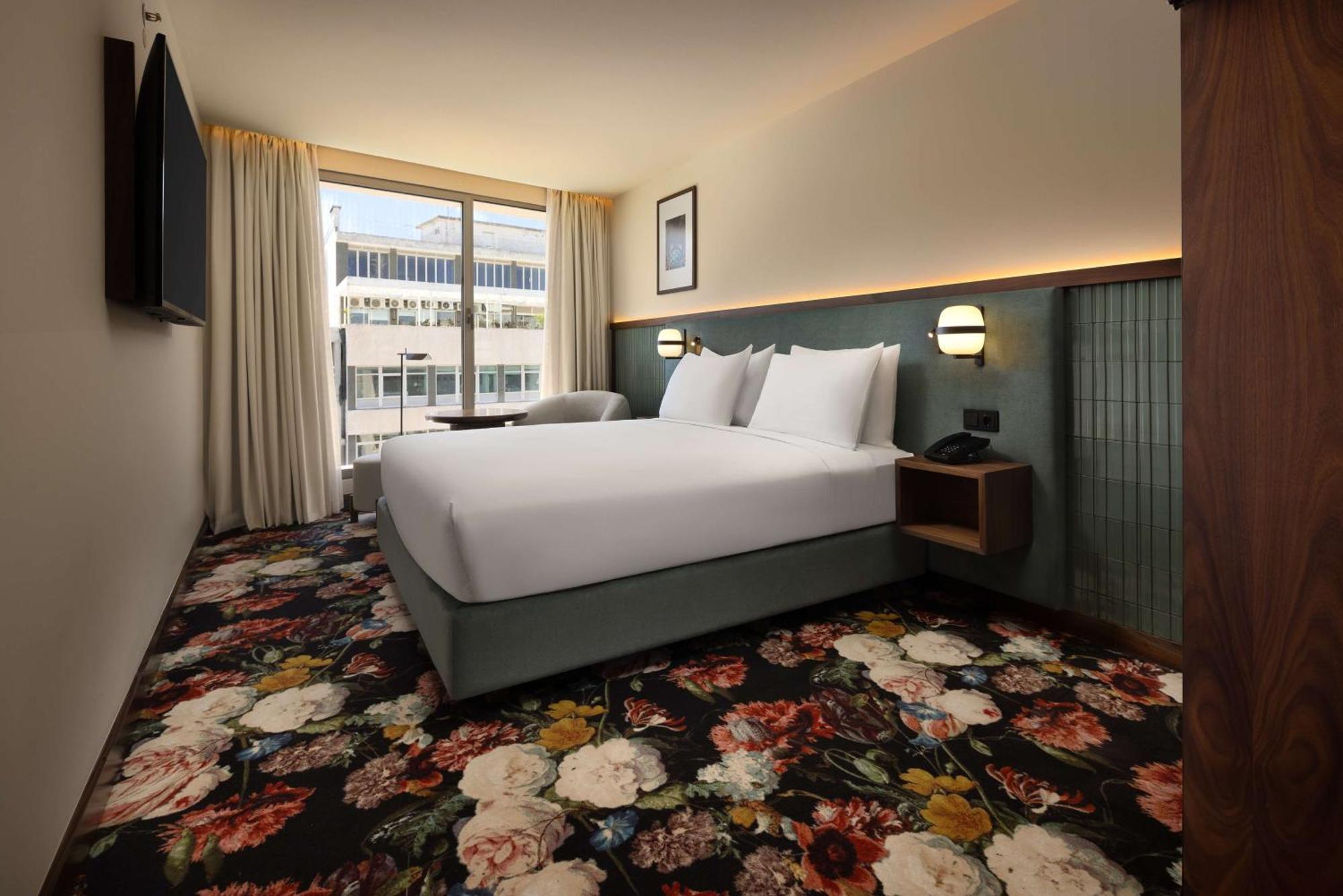 Duo Hotel Lisbon, Curio Collection By Hilton Exterior photo