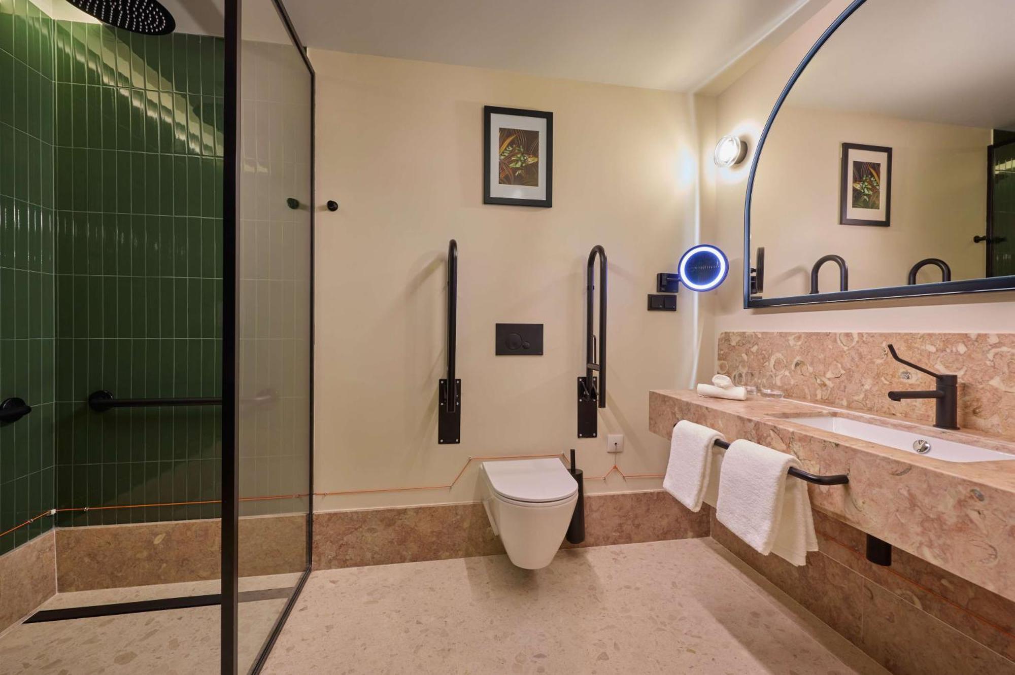 Duo Hotel Lisbon, Curio Collection By Hilton Exterior photo